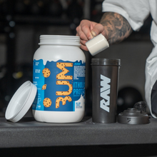 Cargar imagen en el visor de la galería, Raw Cbum Protein Itholate 1.72lbs