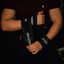 Cargar imagen en el visor de la galería, Muñequera Uso rudo Unisex duo color variedad de colores